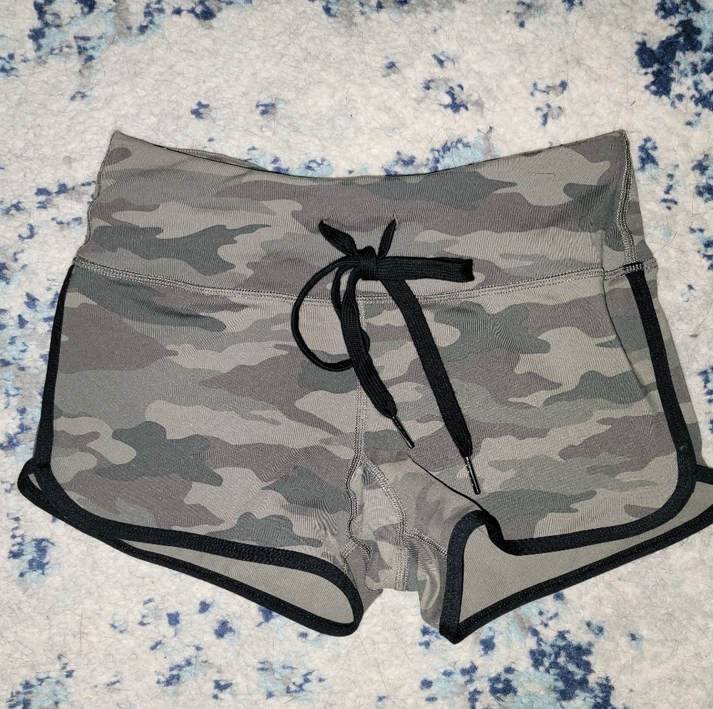 Savage Barbell Shorts